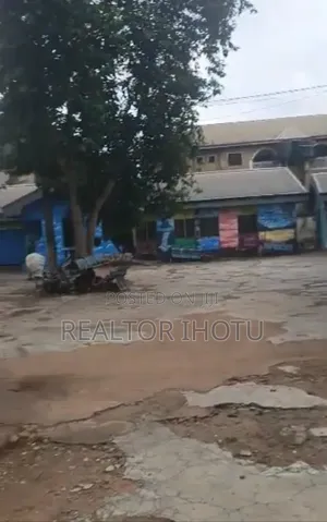 4bdrm Block of Flats in Owerri for sale
