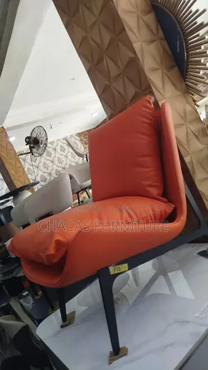 Luxury Leather Single Sofa - Padded Cushion Armchair Lounge Chair