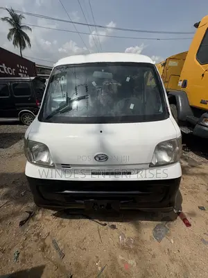 Daihatsu Hijet 2012 White