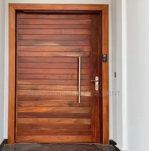4ft Mahogany Pivot Door