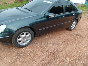 Mercedes-Benz C200 2004 Green
