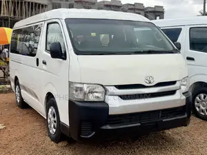 Toyota HiAce 2010 White
