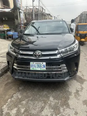 Toyota Highlander XLE V6 4x2 (3.5L 6cyl 6A) 2016 Black