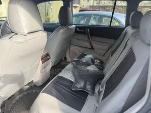 Toyota Highlander 2012 Gray