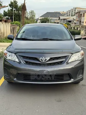 Toyota Corolla 2012 Gray