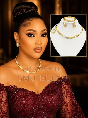 Necklace Jewelries