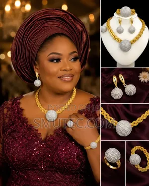 Necklace Jewelries