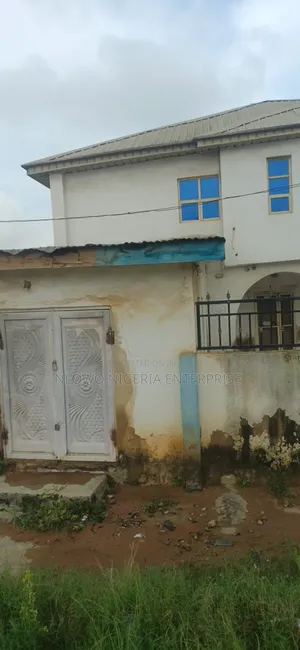 4bdrm Block of Flats in Igbolomu Estate, Agric for sale