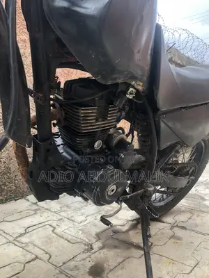 Yamaha 2002 Black
