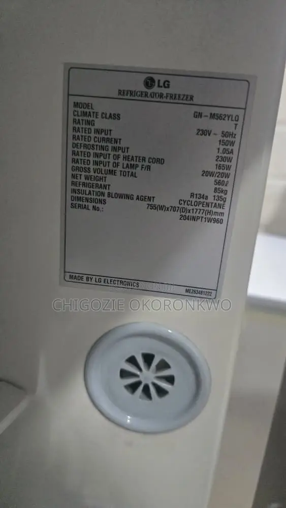 LG Top-Freezer Refrigerator