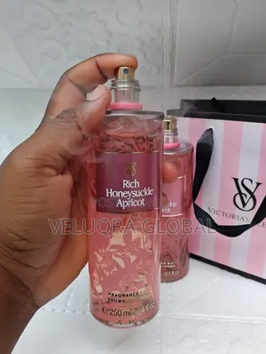 Victoria's Secret Honeysuckle Apricot Mist