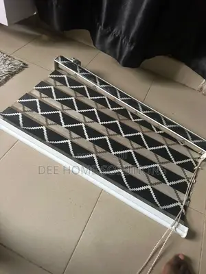 Window Blind 3 and Half