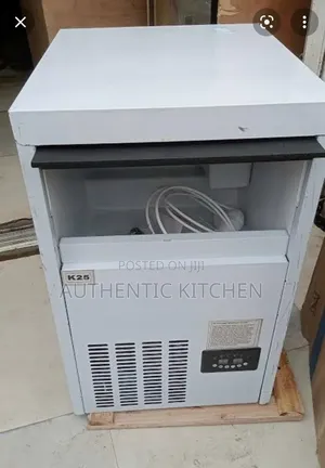 40 Cubes Ice Making Machine With Super Quality