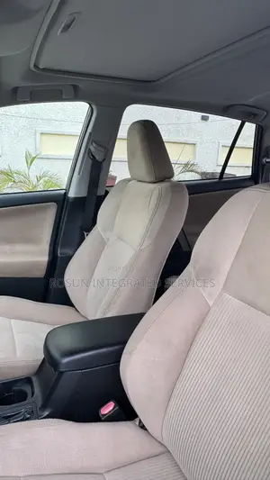 Toyota RAV4 XLE 4dr SUV (2.5L 4cyl 6A) 2014 Brown