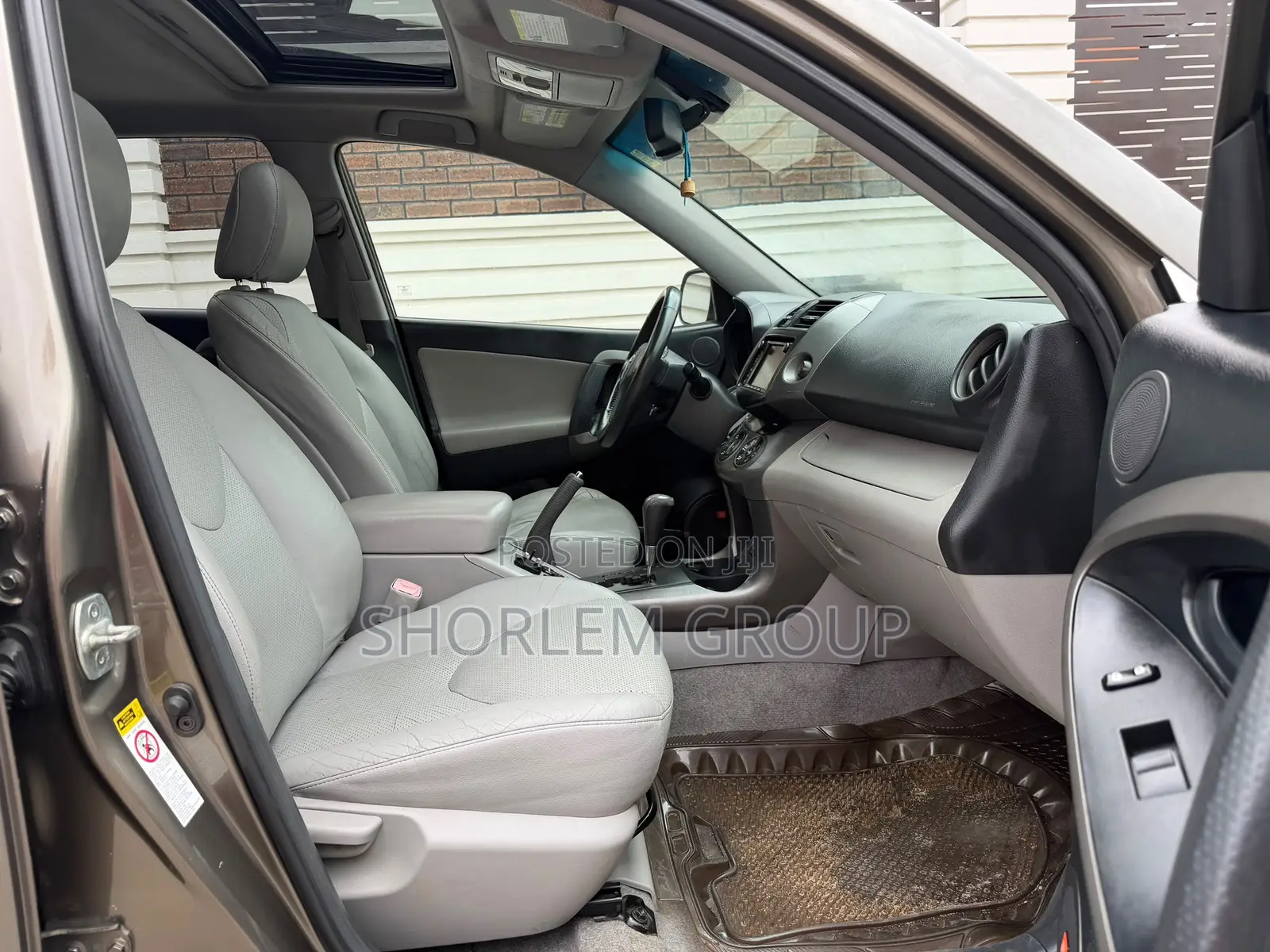 Toyota RAV4 2011 Brown