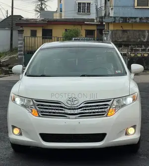 Toyota Venza 2011 White