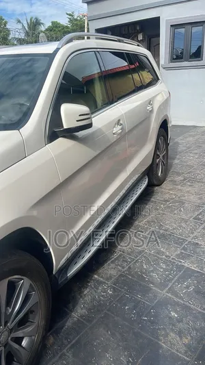 Mercedes-Benz GL-Class GL450 4MATIC 4dr SUV AWD (4.7L 8cyl Turbo 7A)
