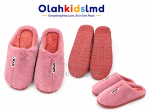 Fluffy Plush Slippers – Soft Home Slip-on Shoes