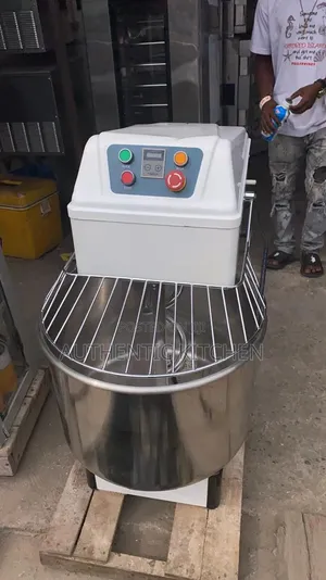 Fairly Used Good Quality 25kg Mixer, Working Perfectly Well.
