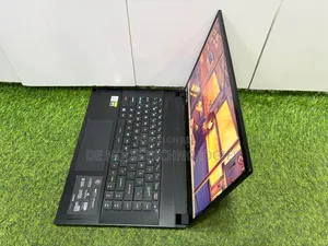 Laptop MSI GS66 Stealth 10SGS 16GB Intel Core i7 SSD 512GB