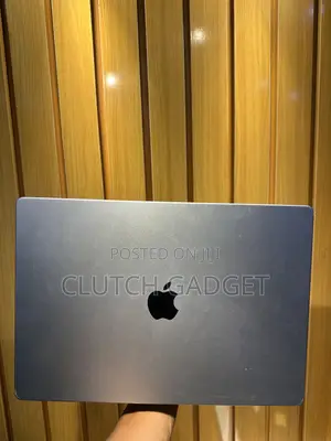 Laptop Apple MacBook Pro 2021 M1 16GB Apple M1 Pro SSD 512GB