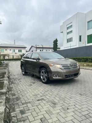 Toyota Venza AWD 2012 Brown