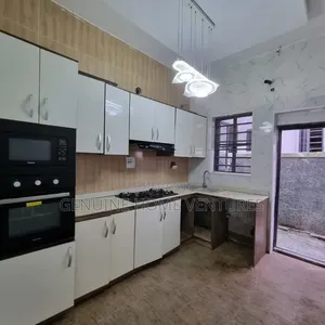 4bdrm Duplex in Ikota for sale