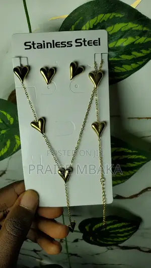 Gold Necklace Set