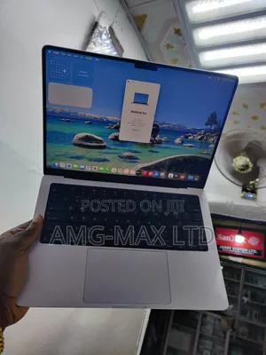 Laptop Apple MacBook Pro 2024 M4 16GB Apple M4 SSD 512GB