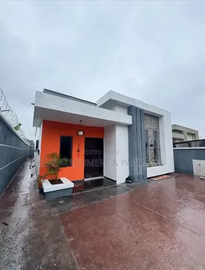 4bdrm Bungalow in Eligbolo Eliozu Port for sale