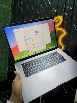 Laptop Apple MacBook Pro 2018 32GB Intel Core i7 SSD 1T