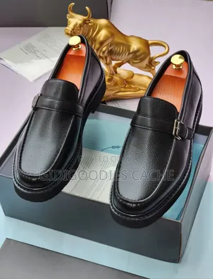 Men's Chunky Penny Loafers With Buckle Detail