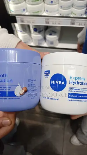 400ml Nivea Intensive Moisturizing Body Serum Cream
