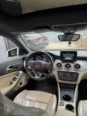 Mercedes-Benz CLA-Class CLA 250 4MATIC Sedan 2017 White