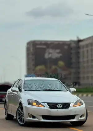 Lexus IS 2011 Silver