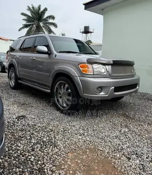 Toyota Sequoia SR5 4dr SUV 4WD (4.7L 8cyl 4A) 2001 Gray