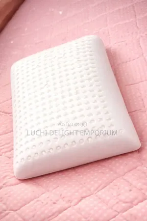 Premium Memory Foam Pillow – Sleep in Total Comfort!