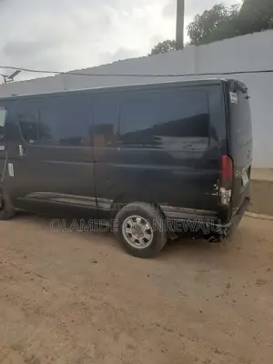 Toyota HiAce 2010 Black