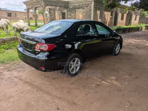 Toyota Corolla 2011 Silver