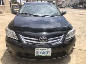 Toyota Corolla 2010 Black