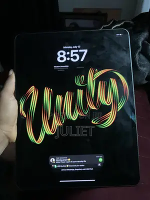 Apple iPad Pro 12.9 (2022) 128 GB Black