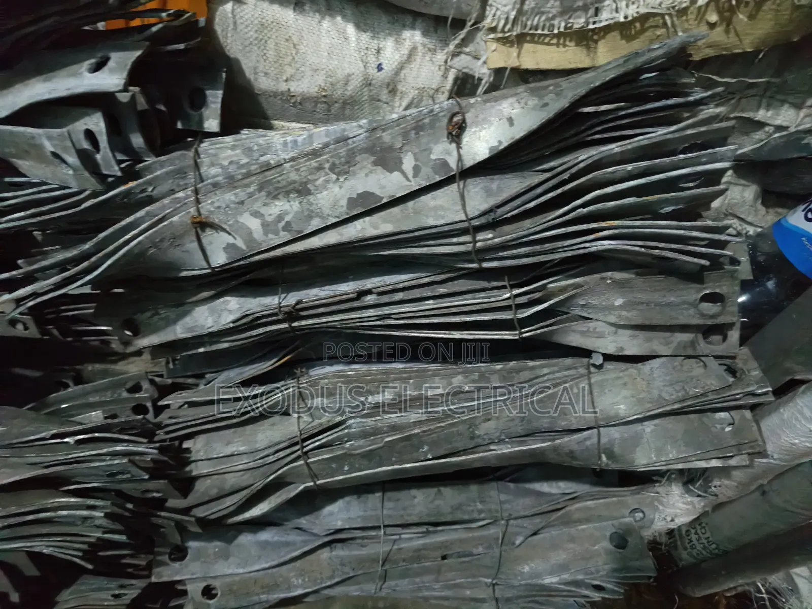 Tie Strab 11kv