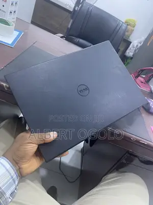 Laptop Dell Inspiron 15 3000 4GB Intel Core i3 SSD 500GB