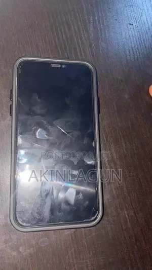 Apple iPhone 11 64 GB Black