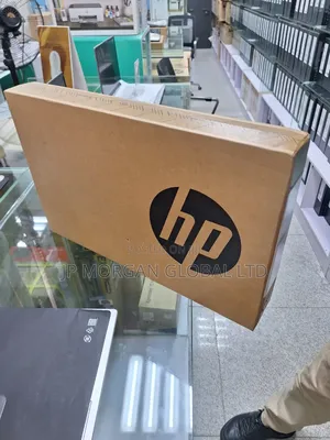 New Laptop HP 14-ep0063 16GB Intel Core i5 SSD 512GB