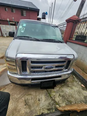 Ford E250 2008 Silver