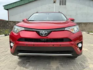 Toyota RAV4 Limited FWD (2.5L 4cyl 6A) 2016 Red