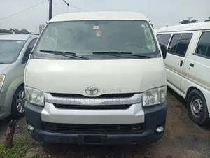 Toyota HiAce 2016 White