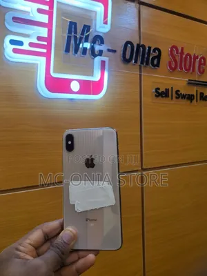 Apple iPhone XS Max 64 GB Gold