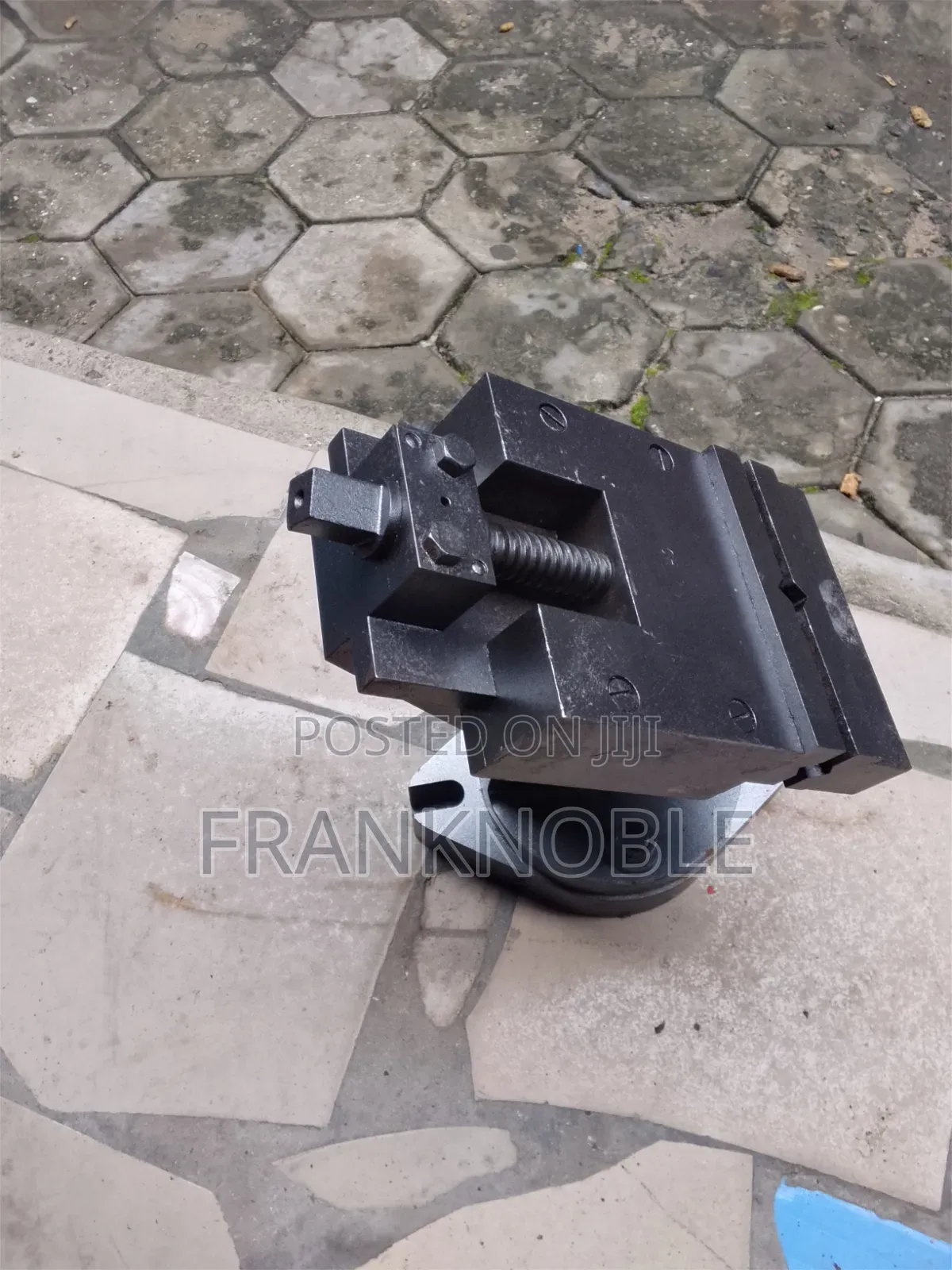 Tilting Angle Vise